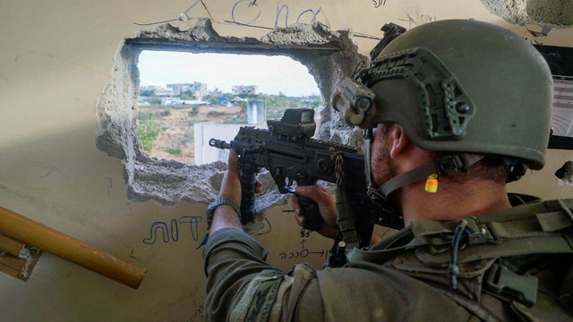 Israel and Hamas truce expires, fighting resumes