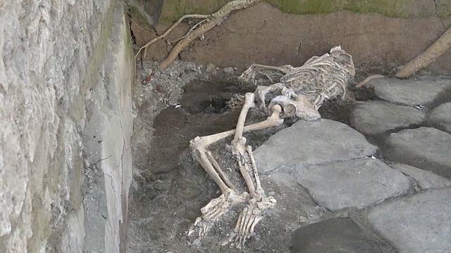 More victims uncovered in Pompeii ruins